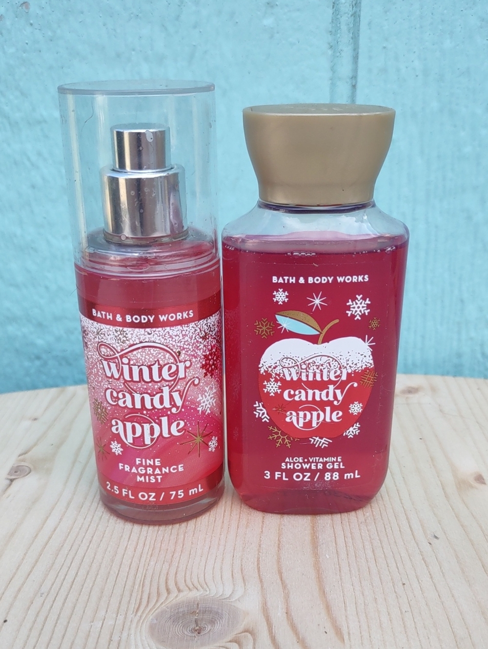 Bath & Body Works Winter Candy Apple Shower Gel & Fragrance Mist - Red